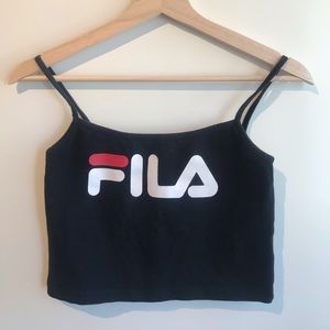 Fila s cropped top